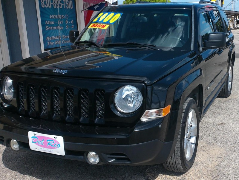 Jeep Patriot Vehicle Full-screen Gallery Image 04