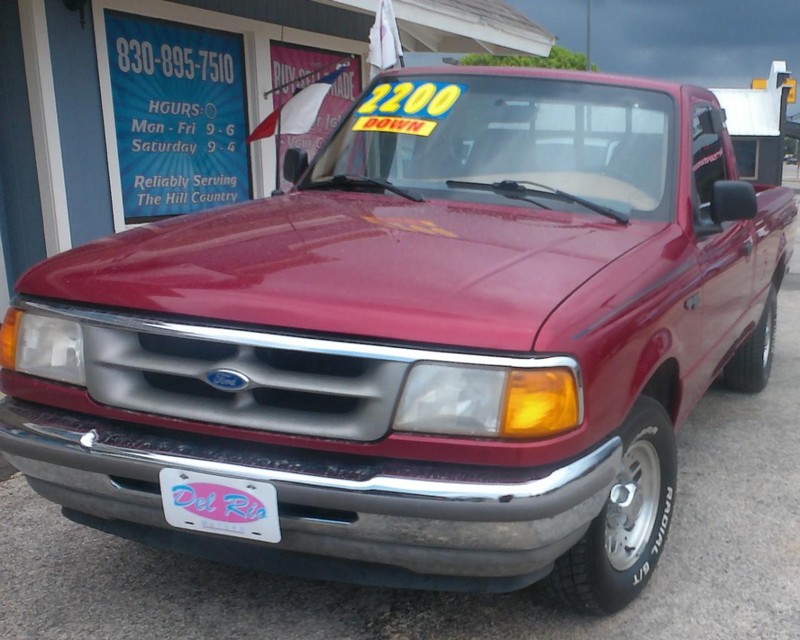Ford Ranger Vehicle Full-screen Gallery Image 02