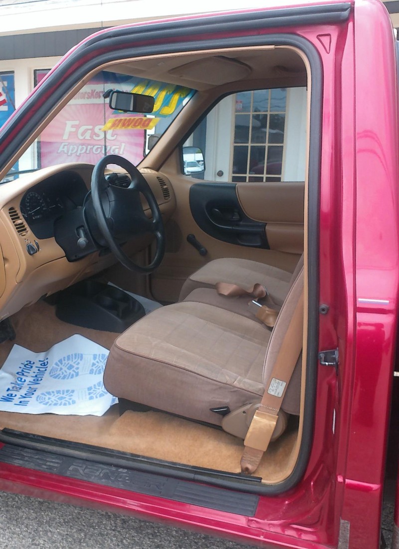 Ford Ranger Vehicle Full-screen Gallery Image 08