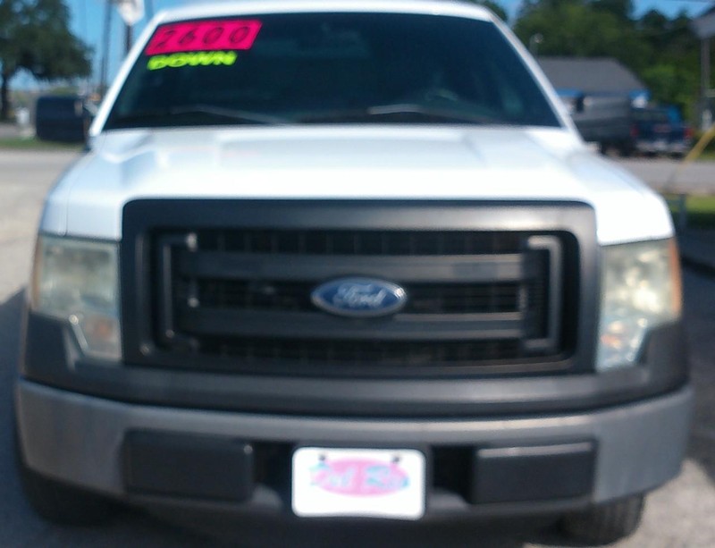 Ford F-150 Vehicle Full-screen Gallery Image 05