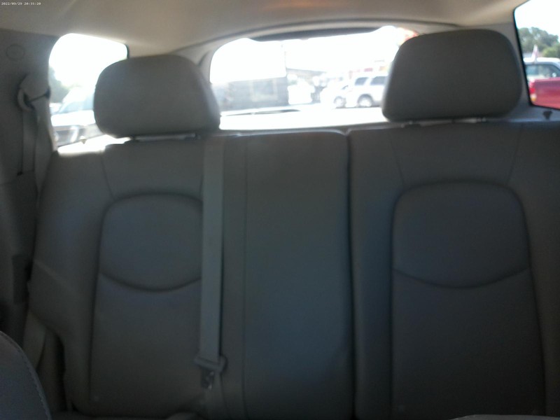 Chevrolet HHR Vehicle Full-screen Gallery Image 12