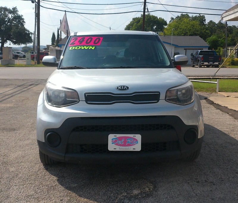 Kia Soul Vehicle Full-screen Gallery Image 03