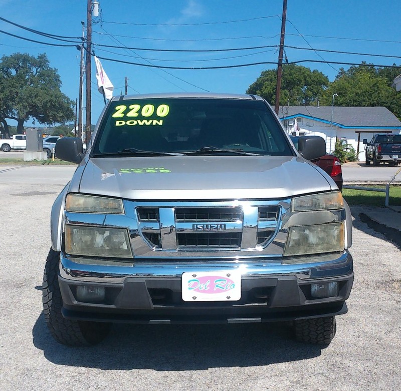 Isuzu i-350 Vehicle Full-screen Gallery Image 03