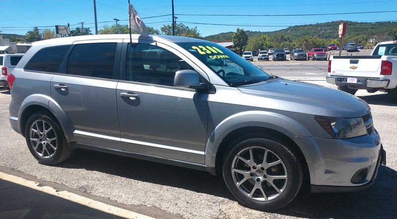 Dodge Journey Vehicle Full-screen Gallery Image 02
