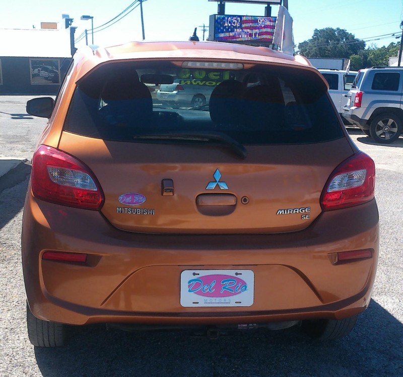 Mitsubishi Mirage Vehicle Full-screen Gallery Image 03