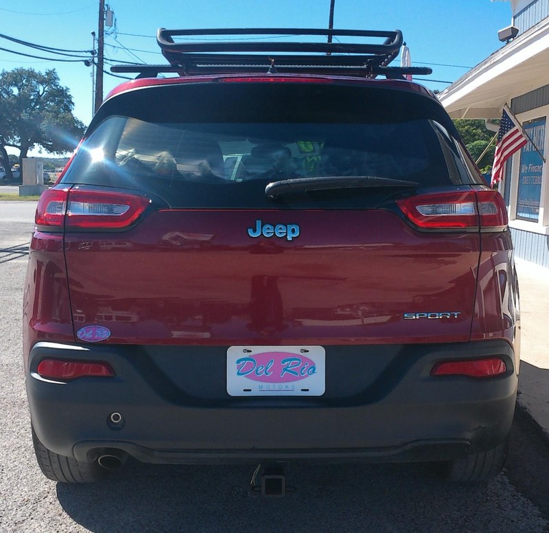 Jeep Cherokee Vehicle Full-screen Gallery Image 03