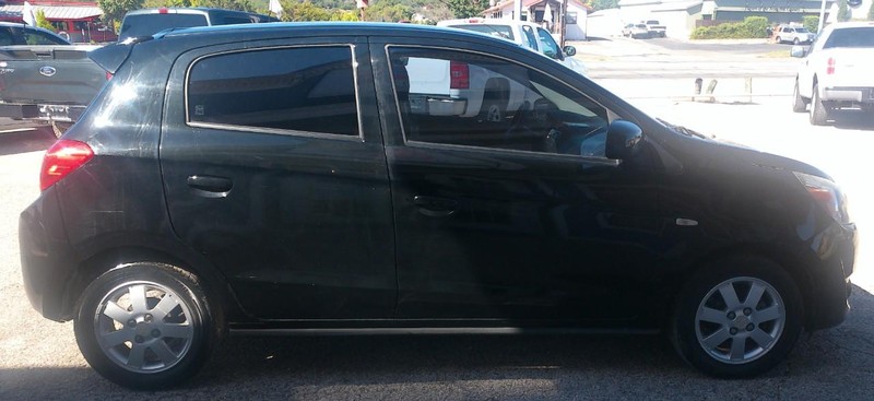 Mitsubishi Mirage Vehicle Full-screen Gallery Image 01