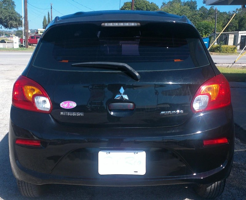 Mitsubishi Mirage Vehicle Full-screen Gallery Image 04