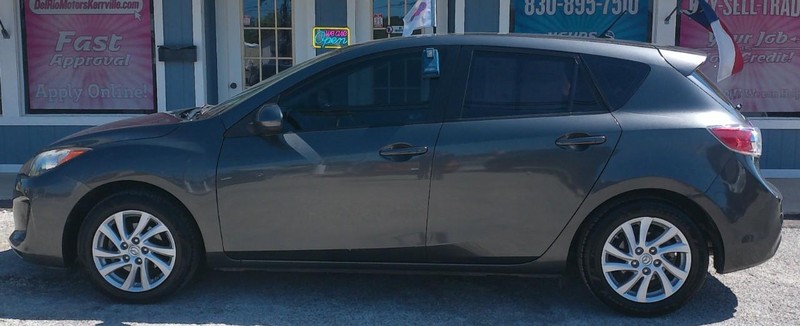 Mazda Mazda3 Hatchback Vehicle Full-screen Gallery Image 03