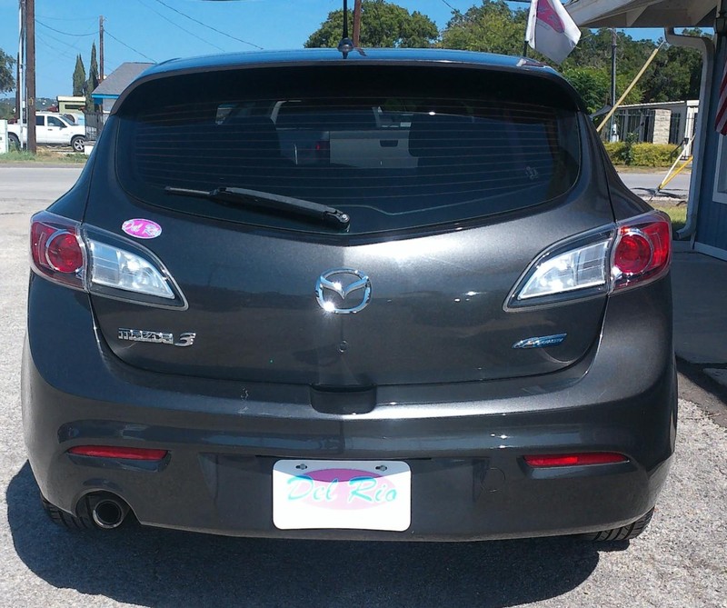 Mazda Mazda3 Hatchback Vehicle Full-screen Gallery Image 04