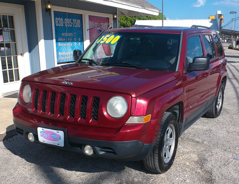 Jeep Patriot Vehicle Full-screen Gallery Image 02