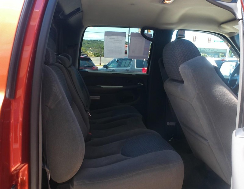 Chevrolet Avalanche Vehicle Full-screen Gallery Image 05