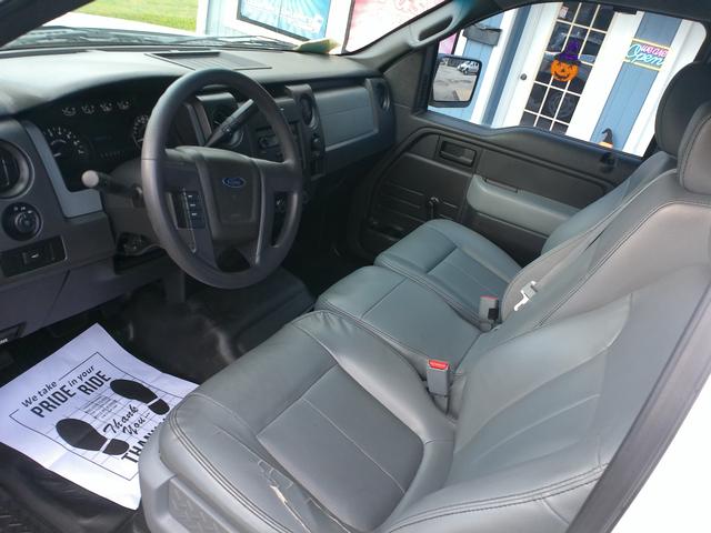 Ford F-150 Vehicle Full-screen Gallery Image 04