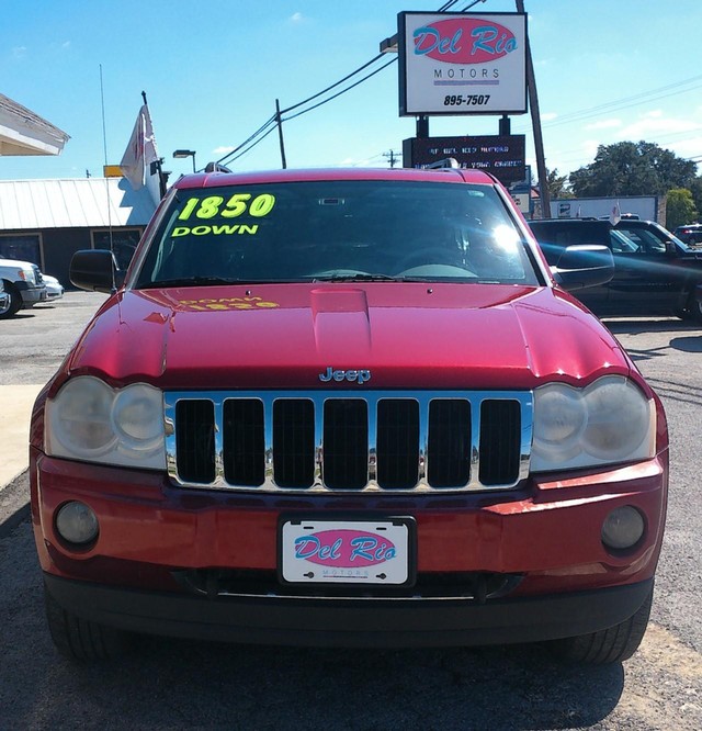 Jeep Grand Cherokee Vehicle Full-screen Gallery Image 02