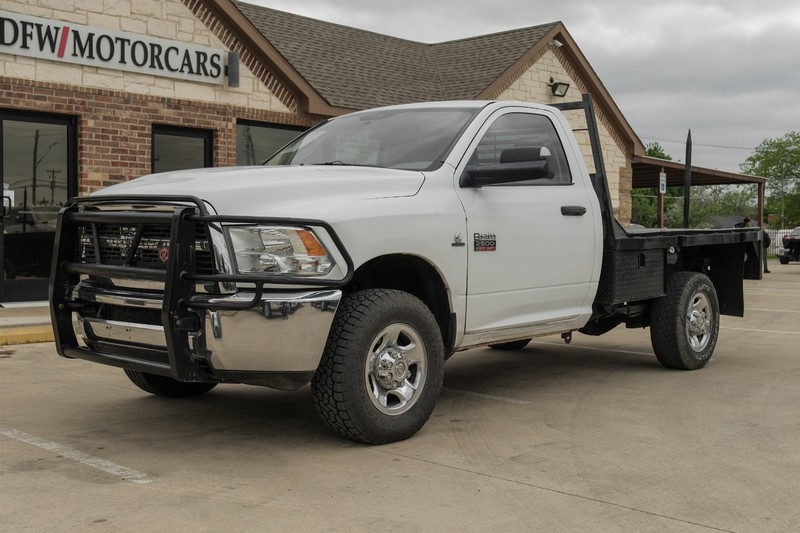 Ram 2500 Vehicle Full-screen Gallery Image 03