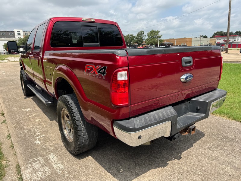 Ford Super Duty F-250 SRW Vehicle Full-screen Gallery Image 03