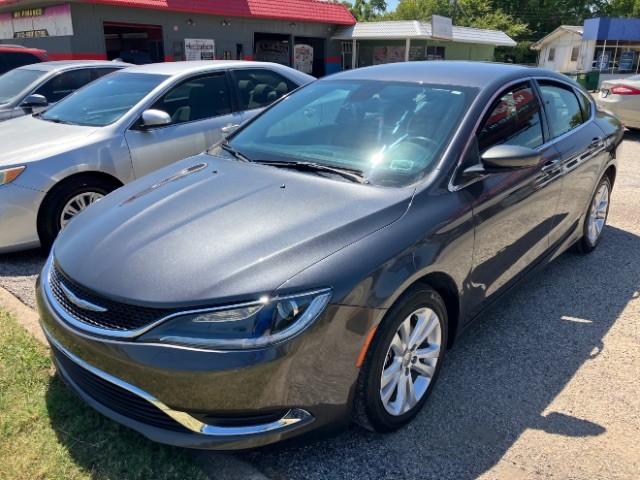 more details - chrysler 200