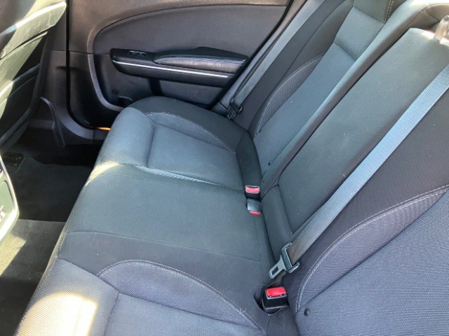 Dodge Charger Vehicle Full-screen Gallery Image 10