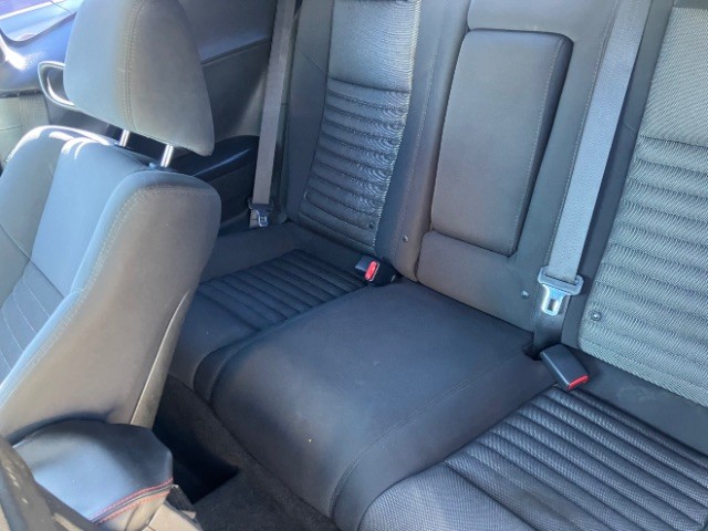 Dodge Challenger Vehicle Full-screen Gallery Image 10