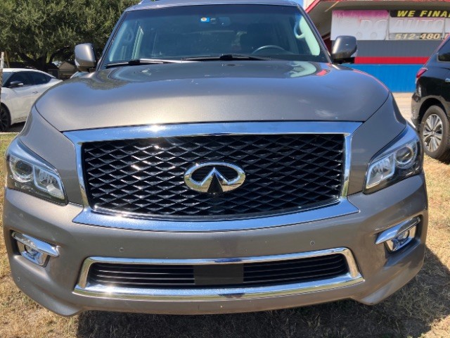 INFINITI QX80 Vehicle Full-screen Gallery Image 2