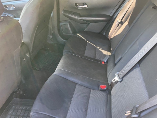 Nissan Sentra Vehicle Full-screen Gallery Image 11