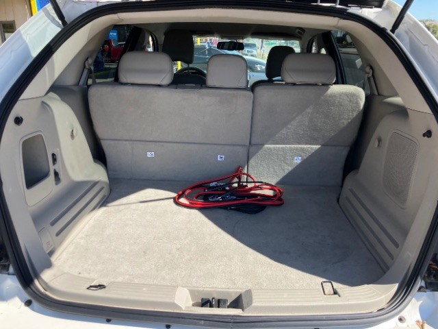 Ford Edge Vehicle Full-screen Gallery Image 6