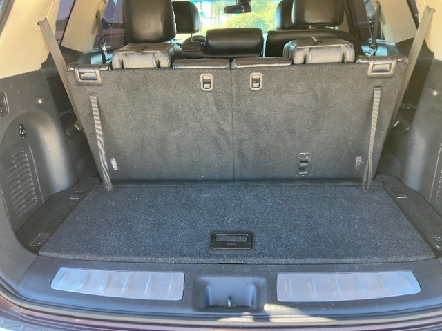 INFINITI QX60 Vehicle Full-screen Gallery Image 6