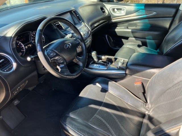 INFINITI QX60 Vehicle Full-screen Gallery Image 8