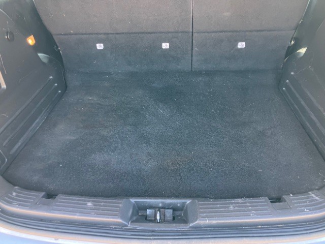 Ford Edge Vehicle Full-screen Gallery Image 9