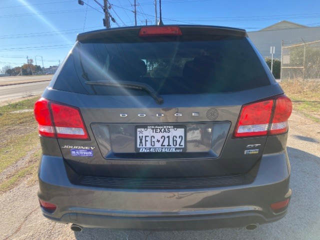 Dodge Journey Vehicle Full-screen Gallery Image 04