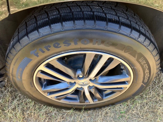 INFINITI QX60 Vehicle Full-screen Gallery Image 8