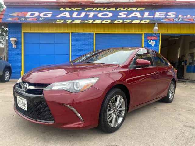Toyota Camry Vehicle Full-screen Gallery Image 2