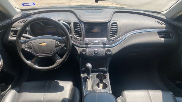 Chevrolet Impala Vehicle Full-screen Gallery Image 5