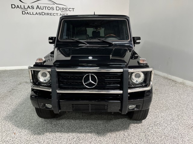 Mercedes-Benz G-Class Vehicle Full-screen Gallery Image 02