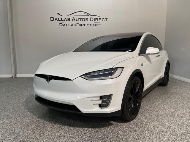 Tesla Model X Vehicle Full-screen Gallery Image 03