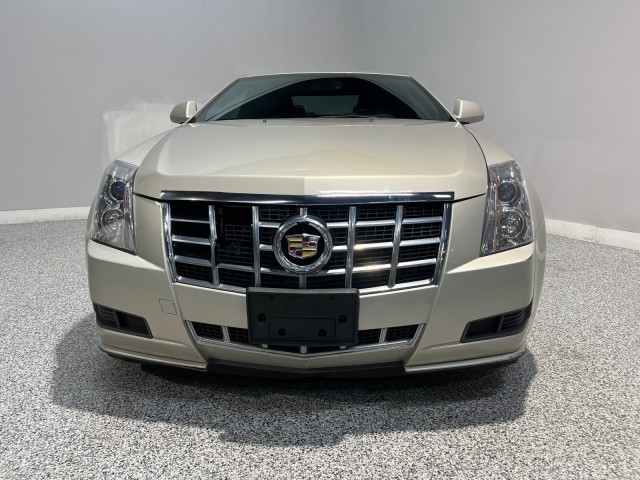 Cadillac CTS Coupe Vehicle Full-screen Gallery Image 02