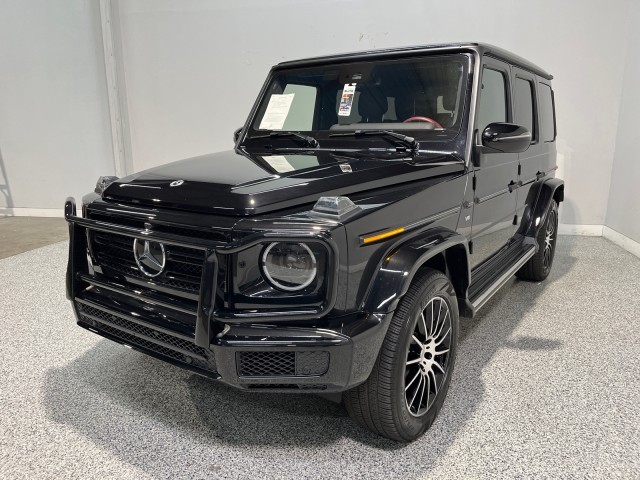 Mercedes-Benz G-Class Vehicle Full-screen Gallery Image 03