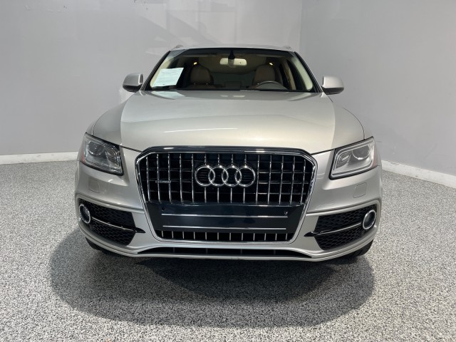 Audi Q5 Vehicle Full-screen Gallery Image 02