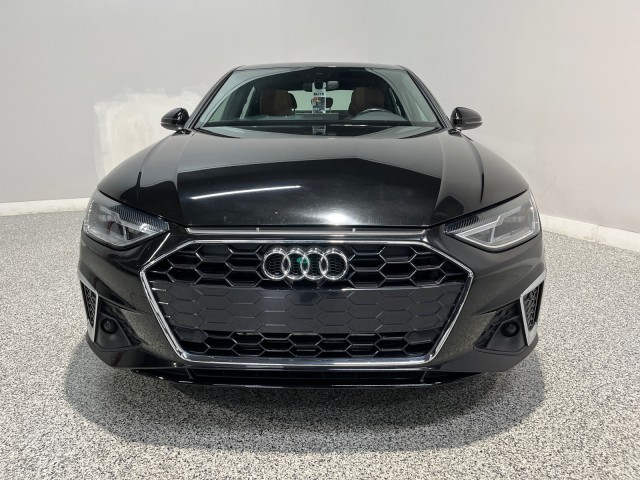 Audi A4 Vehicle Full-screen Gallery Image 02