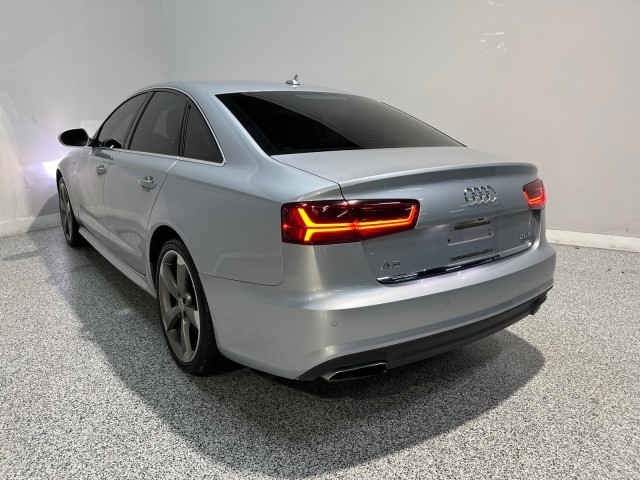 Audi A6 Vehicle Full-screen Gallery Image 02