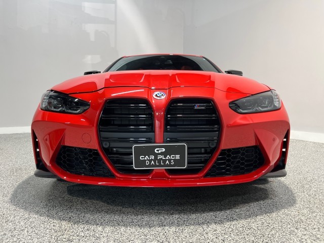 BMW M4 Vehicle Full-screen Gallery Image 03