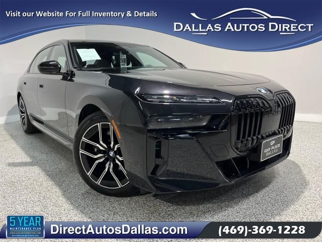 BMW 7 Series Vehicle Full-screen Gallery Image 02