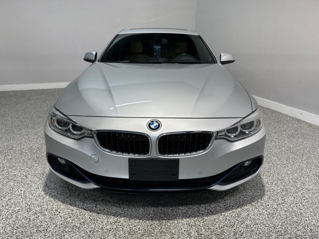BMW 4 Series Vehicle Full-screen Gallery Image 02