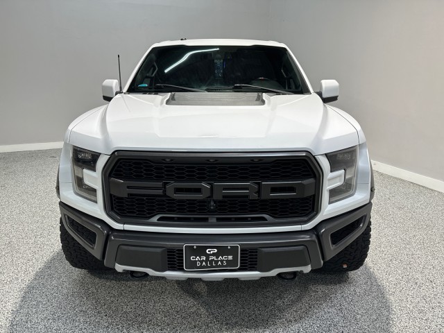 Ford F-150 Vehicle Full-screen Gallery Image 02