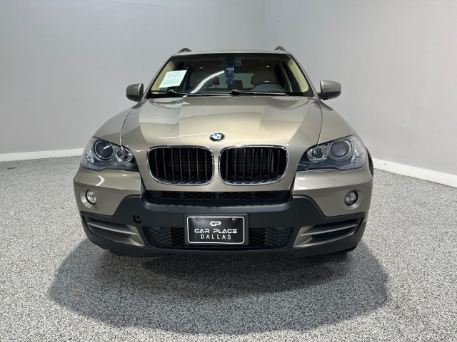 BMW X5 Vehicle Full-screen Gallery Image 02