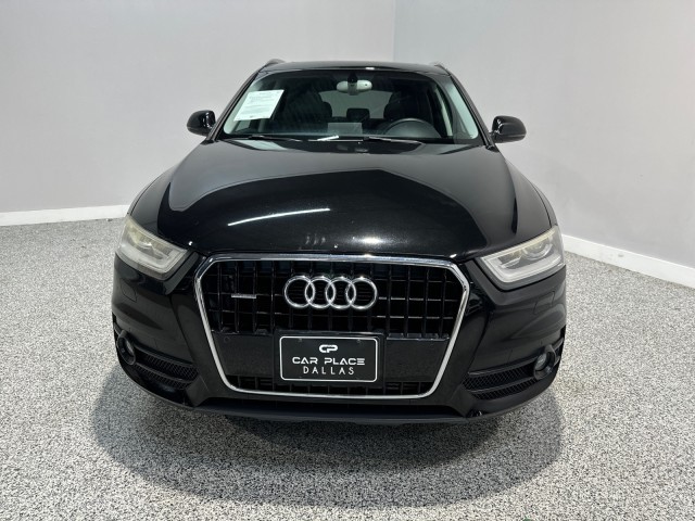 Audi Q3 Vehicle Full-screen Gallery Image 02