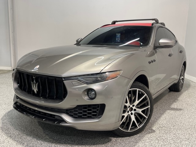Maserati Levante Vehicle Full-screen Gallery Image 02