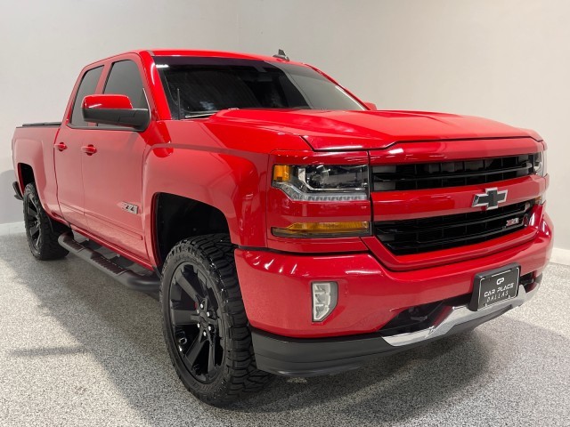 Chevrolet Silverado 1500 Vehicle Full-screen Gallery Image 02