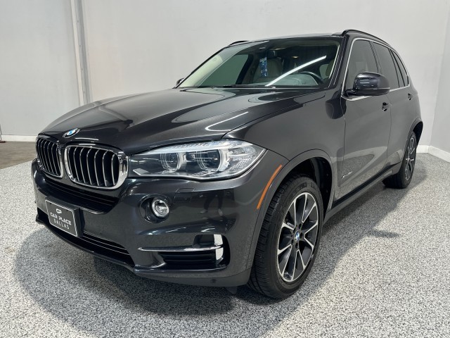 BMW X5 Vehicle Full-screen Gallery Image 03