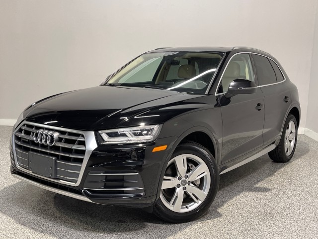 Audi Q5 Vehicle Full-screen Gallery Image 02